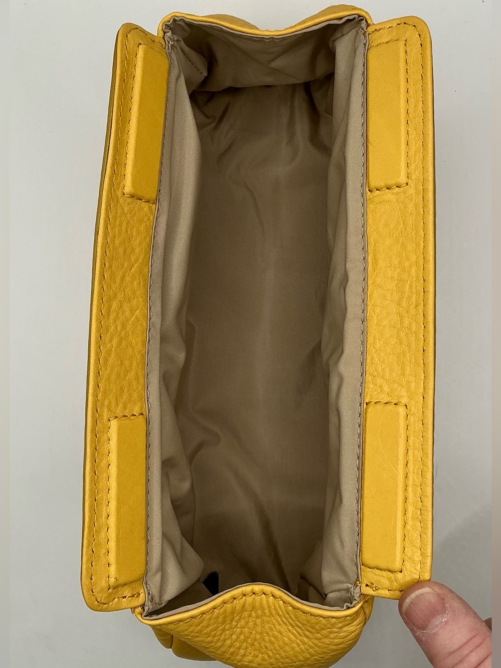 💛 Cole Haan💛Village clutch - Picture 4 of 13